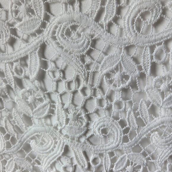 LIKE NEW PHILOSOPHY WHITE LACED TOP SIZE SMALL - Picture 6 of 13